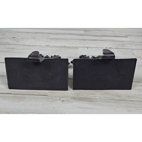 2 Metal Snowflake Stocking Holders/Hangers With Intricate Designs Unbranded - Picture 7 of 10